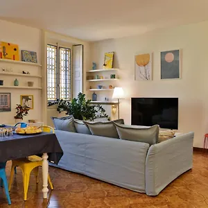 https://casagrande-1920-milan.italymilanhotels.net